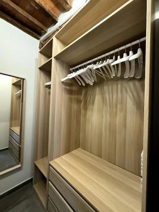 Apartment Chicca Nel Cuore Di Pietrasanta Italy